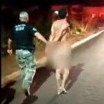 VÍDEO: Após ser flagrado nu na Avenida Guaicurus, homem é levado para hospital