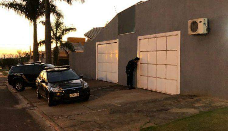 Polícia Federal durante Operação Trunk (Divulgação