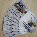 Ao vender refletores, homem recebe oito notas falsas de 200 reais como pagamento