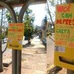 ‘Você sofre com a depressão?’: Ponto de ônibus tem cartas com mensagens de conforto em Campo Grande