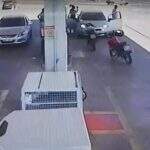 VÍDEO: dupla com maconha é presa em carro que teria sido usado em arrastões