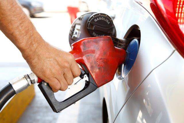 Só há combustíveis suficientes para esta quinta-feira em Corumbá, diz Procon