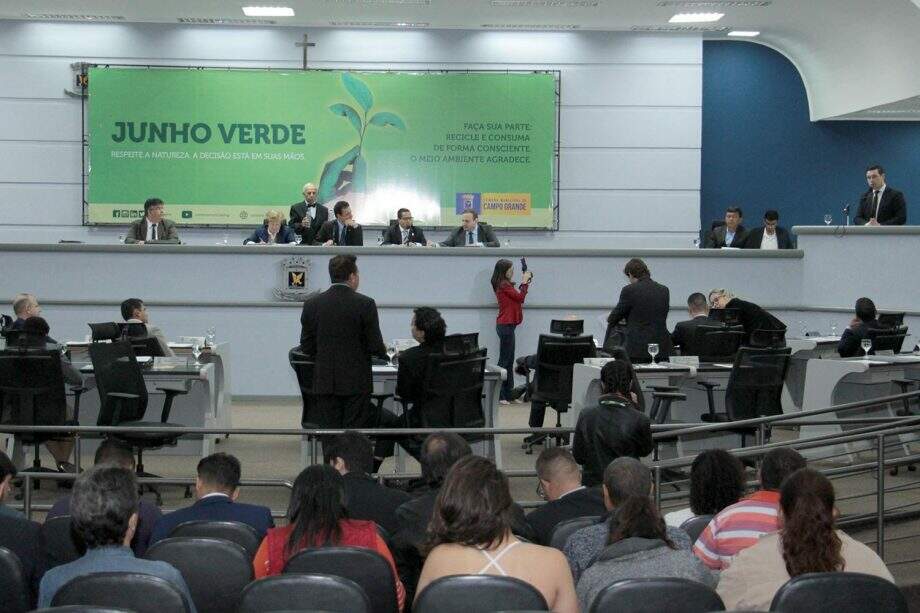 Vereadores defendem oportunidade de contribuinte colocar as contas em dia (Foto: CMCG)