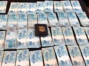 Secretário de Transportes de SP é preso com R$ 90 mil em espécie