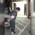 Bandido que fazia arrastão em Gol branco é detido por populares após invadir casa