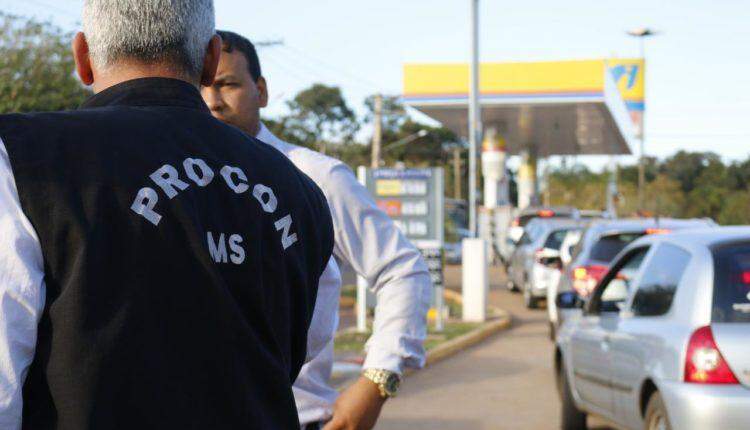 Depois de postos de combustíveis, Procon passa a fiscalizar preços em supermercados