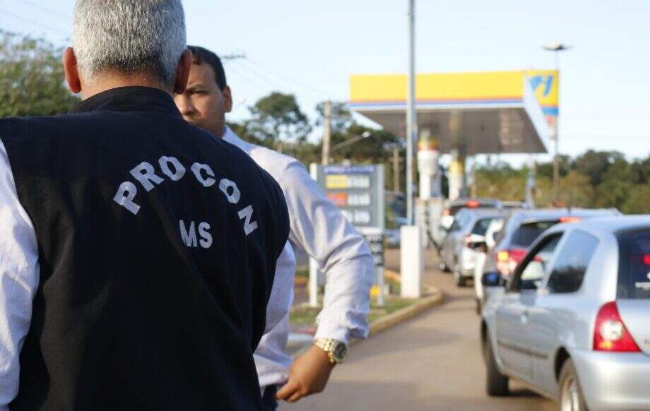 Procon MS já está nas ruas para fiscalizar postos de gasolina na Capital