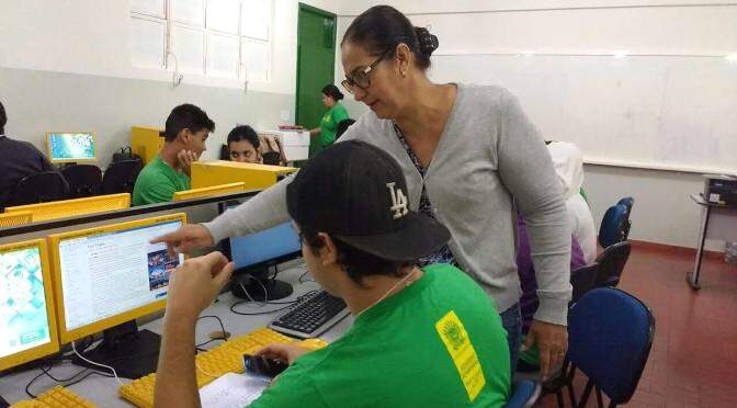 Governo de MS abre concurso para contratar mil professores com salário de R$ 1,8 mil para 20h