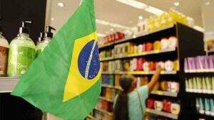 Bandeiras do Brasil incentivam consumo durante evento na semana da Independência