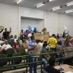 Sob protestos, Câmara de Ribas aprova 28% de aumento para prefeito e vereadores