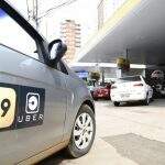 Pelo terceiro dia, motoristas de aplicativo protestam abastecendo R$0,50 em Campo Grande