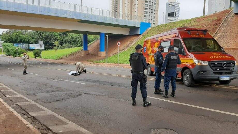 Homem cai de viaduto e morre na avenida Ceará