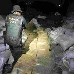 Traficante foge e larga quase 2 toneladas de droga entre ração na fronteira de MS
