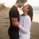 Em post mais doce do Instagram ,Demi Lovato revela que está noiva do ator Max Ehrich.