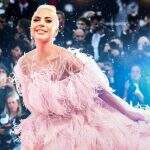 Lady Gaga, musa do novo perfume Valentino