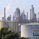 Petrobras traça plano para venda de oito refinarias