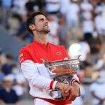 Novak Djokovic vence Roland Garros com virada espetacular contra Tsitsipas