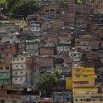 Para conter coronavírus, moradores negociam fim de bailes funk na Rocinha