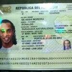 VÍDEO: Ronaldinho Gaúcho é preso no Paraguai com documento falso e culpa empresário