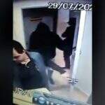 VÍDEO: Imagens mostram bandidos rendendo funcionário em roubo de R$ 1 milhão no Banco do Brasil