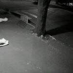 VÍDEO: ladrão cara de pau arromba loja de roupas e deixa manequins jogados na rua