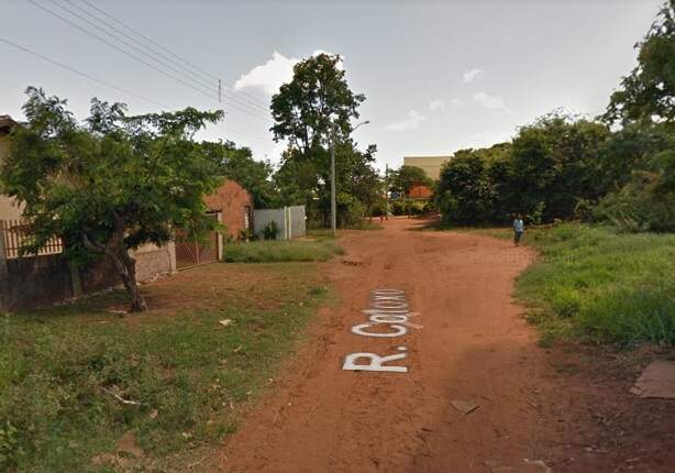 Rua onde o homem foi encontrado morto (Google Street View)