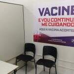 Drive-thru da UCDB abre sala para vacinar quem chegar a pé