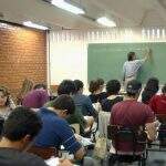 Dificuldades financeiras e de aprendizagem motivam evasão de 40% no ensino superior no MS
