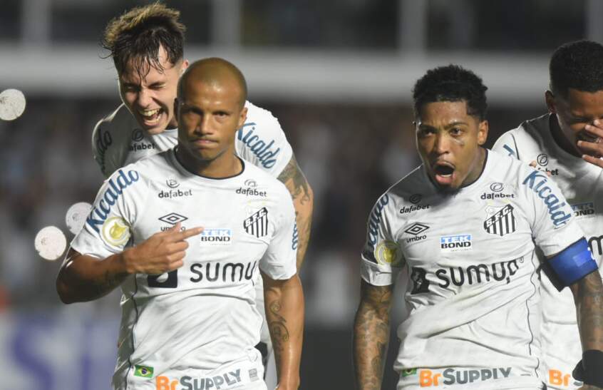 Em noite de Bruninho, Marinho encerra jejum e Santos derrota Red Bull Bragantino
