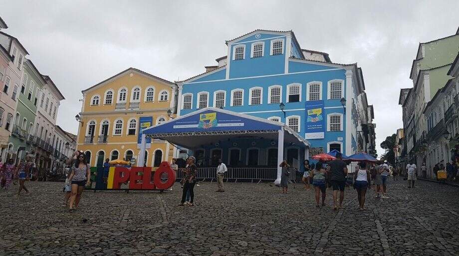 Festa literária ocupa centro histórico de Salvador