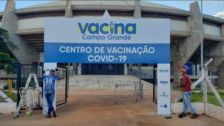 Vacinação no Guanandizão antecipa e começa a funcionar nesta terça em Campo Grande