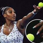 Unhas decoradas de Serena Williams chamam atenção no aberto de tênis da Austrália