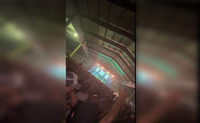 VÍDEO: flagra mostra show sertanejo com 15 mil pessoas sem máscaras em Campo Grande