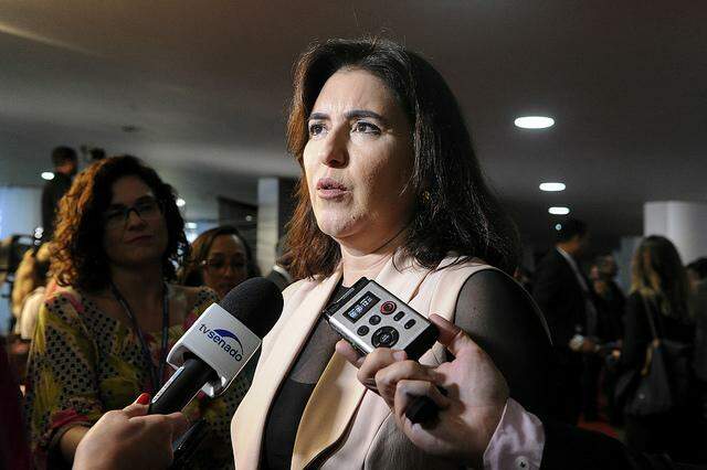 Simone diz que indicação de Eduardo para embaixada é maior erro de Bolsonaro