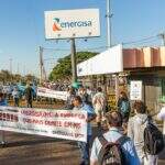 No aniversário de 39 anos da Energisa, trabalhadores protestam contra demissões