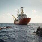 142 imigrantes são resgatados no Mediterrâneo