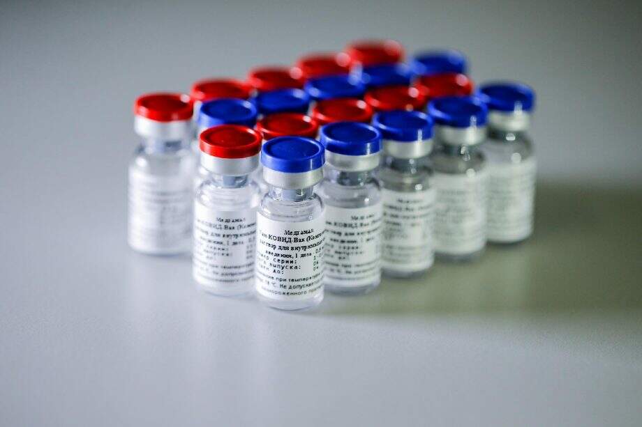 Comissão Europeia aprova vacina da Moderna contra covid-19