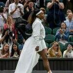 Às lágrimas, Serena Williams abandona Wimbledon na primeira rodada por lesão
