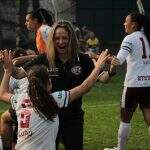 Técnica campeã nacional, Tatiele diz que futebol feminino precisará se reinventar