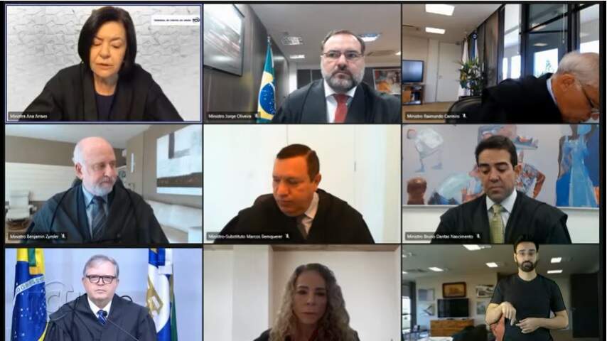 TCU aprova contas do governo Bolsonaro, com ressalvas à falta de transparência