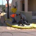 Trabalhador cai de escada ao fazer manutenção na rede elétrica e morre