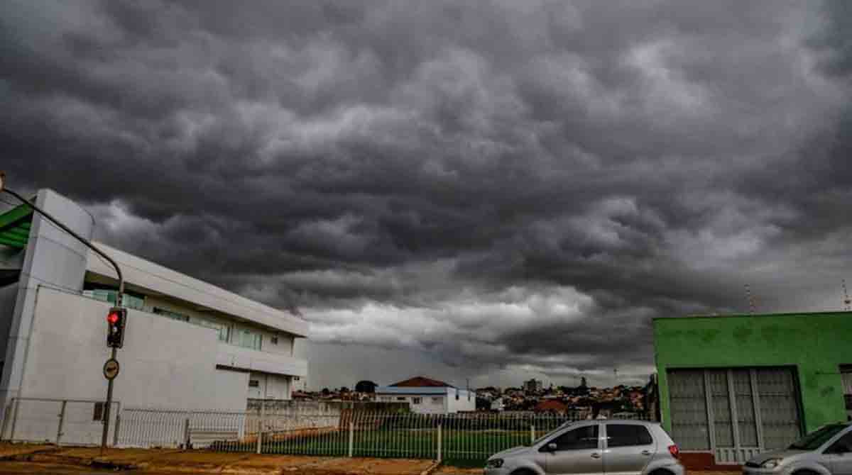 Mais chuva? Mato Grosso do Sul continua sob alerta de tempestade e frio chega nesta terça-feira