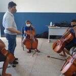 Projeto leva aulas de música a jovens e crianças carentes no Aerorancho