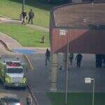 Homem invade escola no Texas, dispara contra alunos e deixa vários mortos