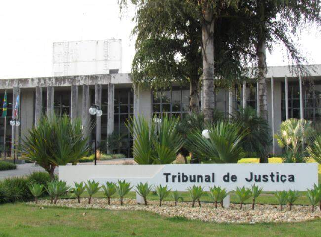 Advogado é condenado a pagar R$ 10 mil para ex-cliente por danos morais