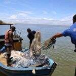 Na foz do Rio Doce, pescadores temem que óleo agrave tragédia