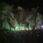 Com festa e aglomeração da torcida, Palmeiras embarca para o Mundial no Catar