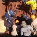 Trabalhador fica soterrado enquanto trabalhava em obra de drenagem