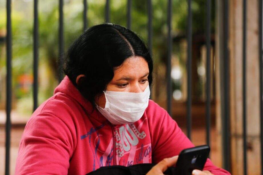 Com máscaras N95 falsas no mercado, infectologistas recomendam proteção de tecido