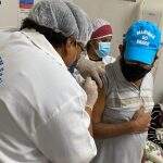 Com ampliação para segunda dose, Corumbá inicia vacinação em idosos de 63 anos